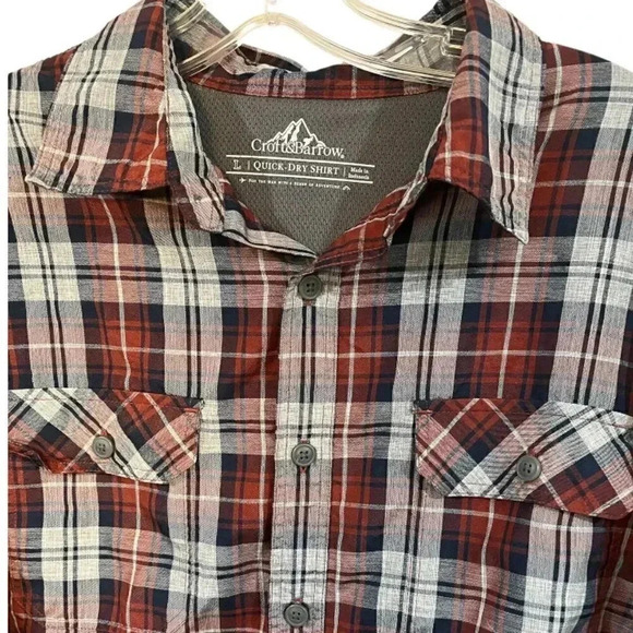 Croft and Barrows size L quick dry plaid button down EUC - Picture 4 of 9